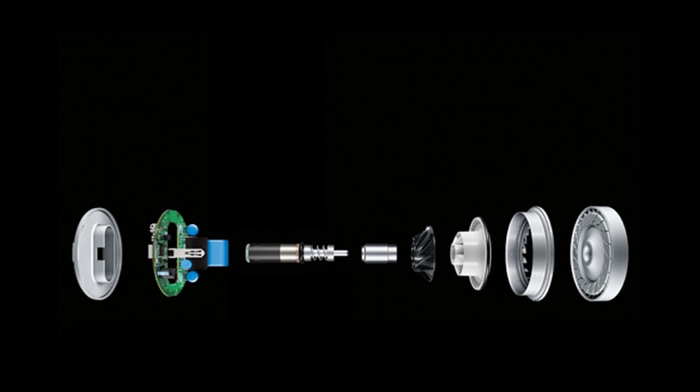 يمد محرك دايسون الرقمي V4 تكنولوجيا تجفيف الأيدي Airblade بالطاقة اللازمة.